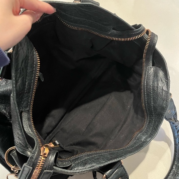 Balenciaga Classic Part Time Bag in Black with Rosegold Hardware - Picture 13 of 14